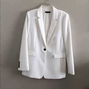 Tahari White Jacket -size 12